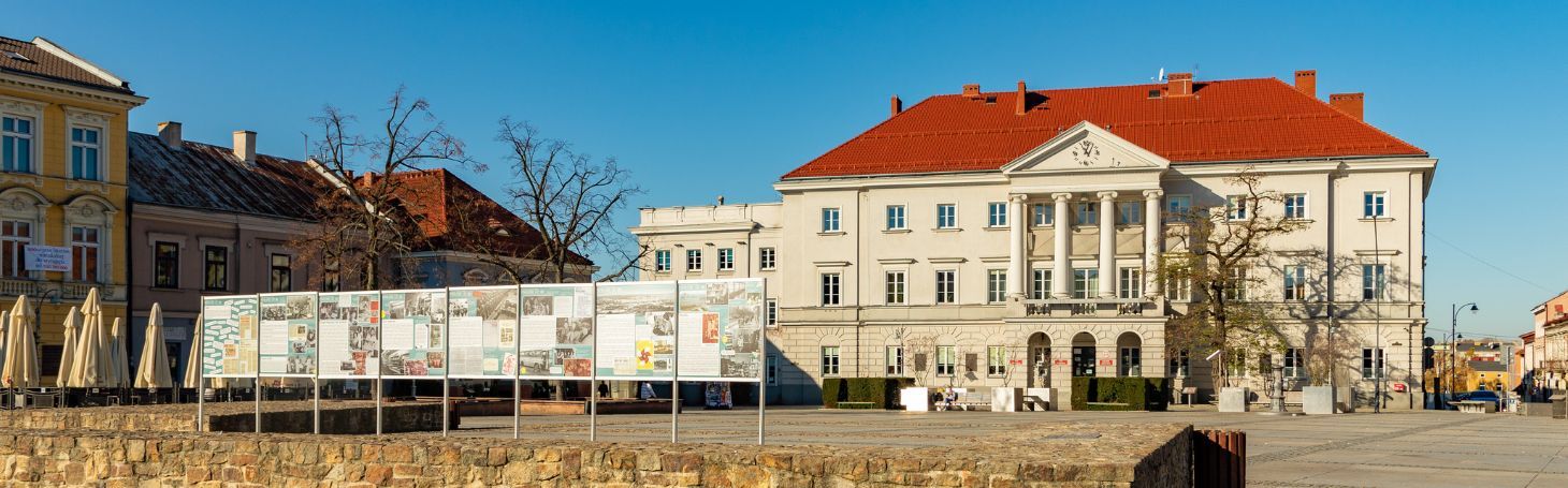 Кельце - найцікавіші пам'ятки та визначні місця, які варто відвідати Ринкова площа в Кельце