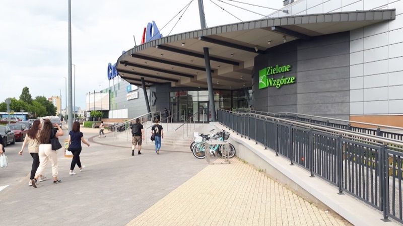 Galeria Zielone Wzgórze, торговий центр біля вокзалу Білосток Зелені Пагорби