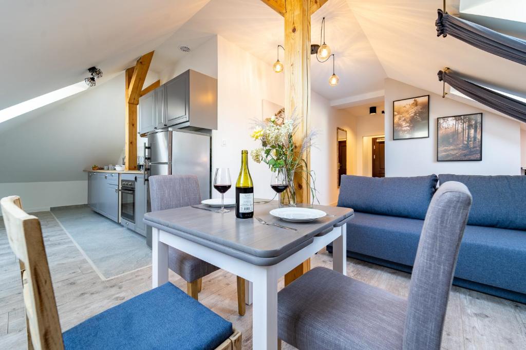Apartamenty Nad Niwką, житло біля вокзалу Бельсько Бяла Глувна