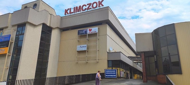 Dom Handlowy Klimczok, торговий центр біля вокзалу Бельсько Бяла Глувна