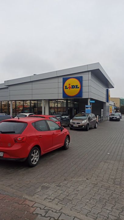 Lidl, магазин біля вокзалу Бохня