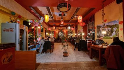 Restauracja Orientalna „Ha-Noi”, біля вокзалу Bytom
