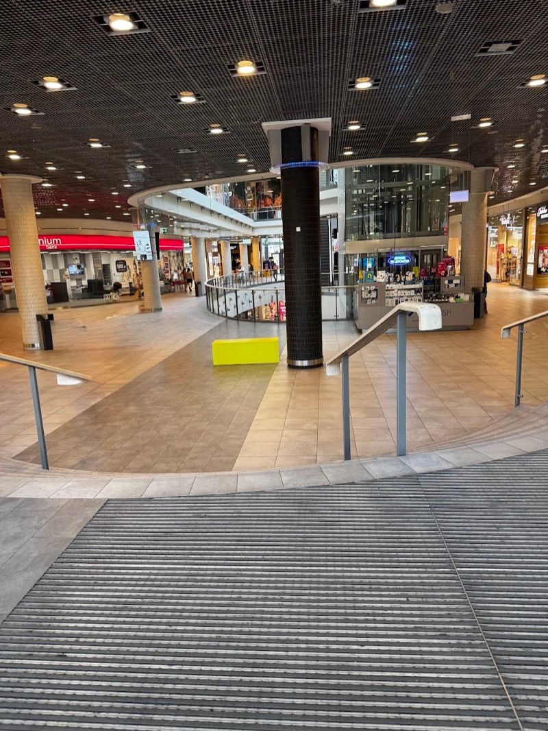 Agora Bytom, торговий центр біля вокзалу Битом