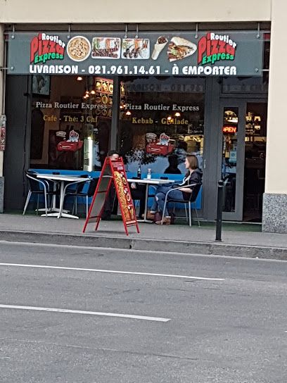 Routier Pizza Express, біля вокзалу Montreux