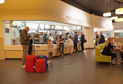 McDonald’s, біля вокзалу Zürich Flughafen