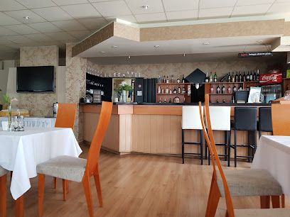 Restauracja Lotos - catering, біля вокзалу Chełm