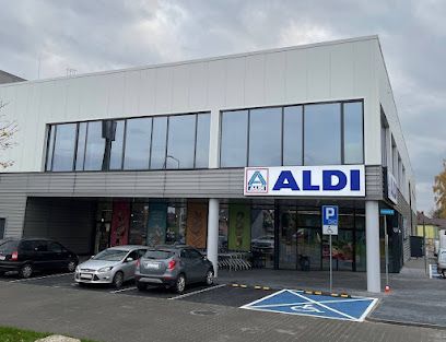ALDI, магазин біля вокзалу Хелм Місто