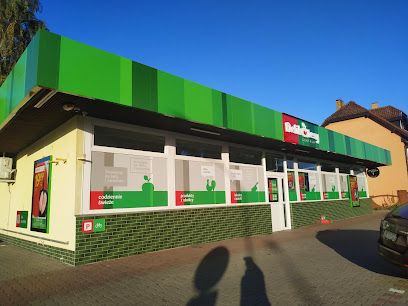 Delikatesy Centrum, магазин біля вокзалу Хойна