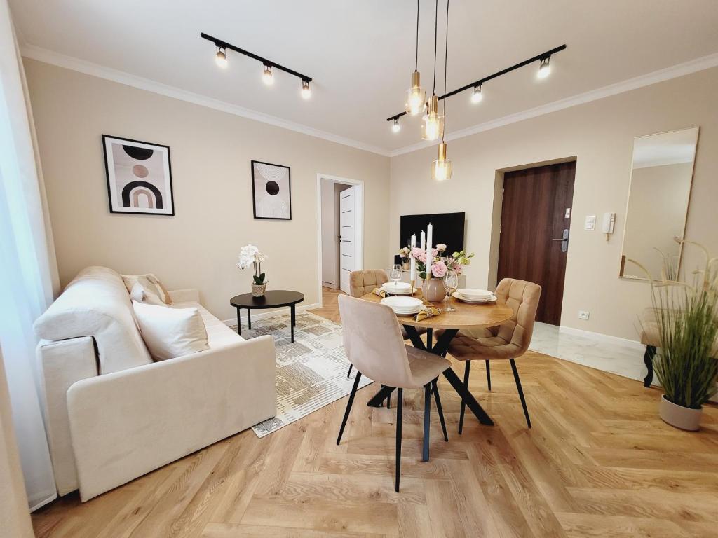 Apartament Diamond, житло біля вокзалу Ченстохова Страдом