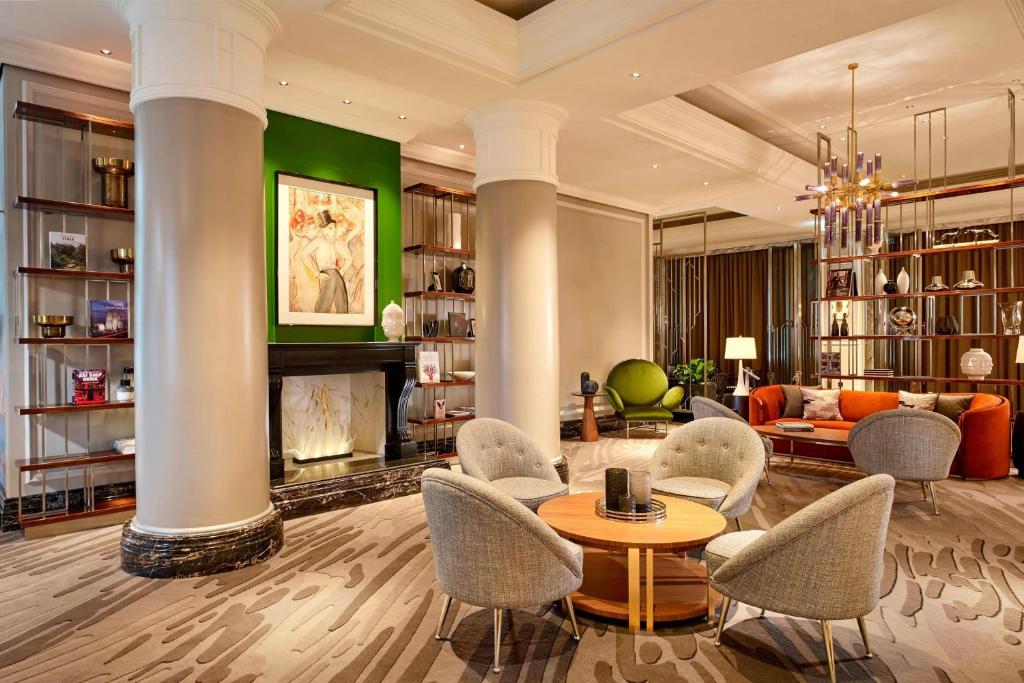 The Ritz-Carlton, Berlin, житло біля вокзалу Berlin Hauptbahnhof