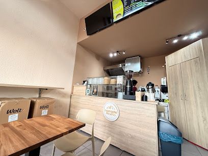 namaste momo, біля вокзалу Frankfurt (Main) Hauptbahnhof
