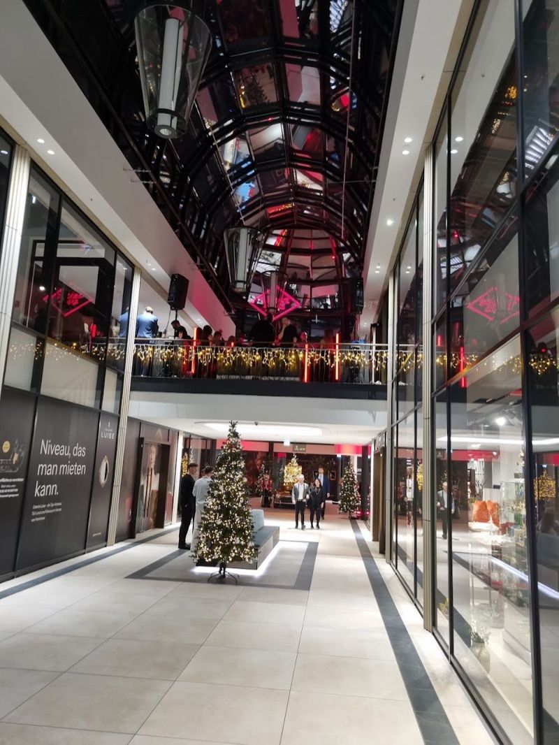 Galerie Luise, торговий центр біля вокзалу Hannover Hauptbahnhof