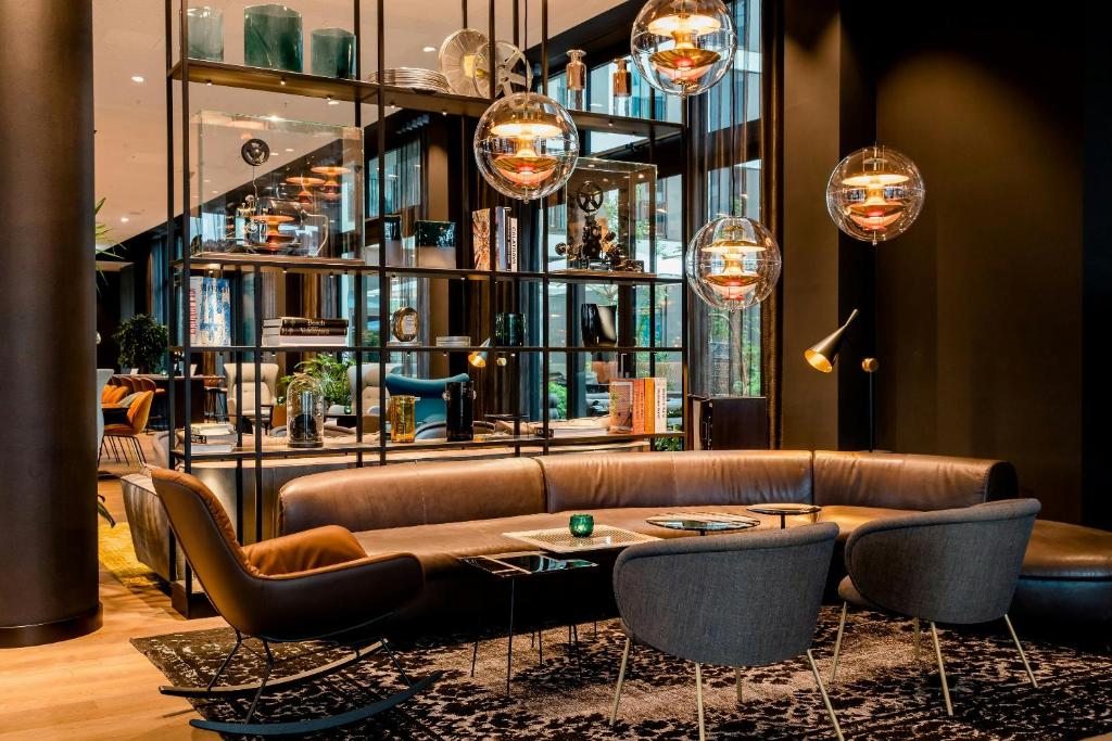 Motel One Köln-Messe, житло біля вокзалу Köln Hauptbahnhof
