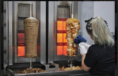 Kebab Zapiekanka Stacja Szamka, біля вокзалу Elbląg