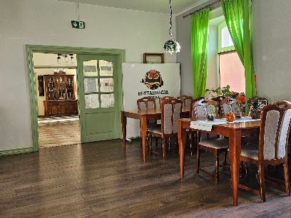 Restauracja Sowa, біля вокзалу Elbląg