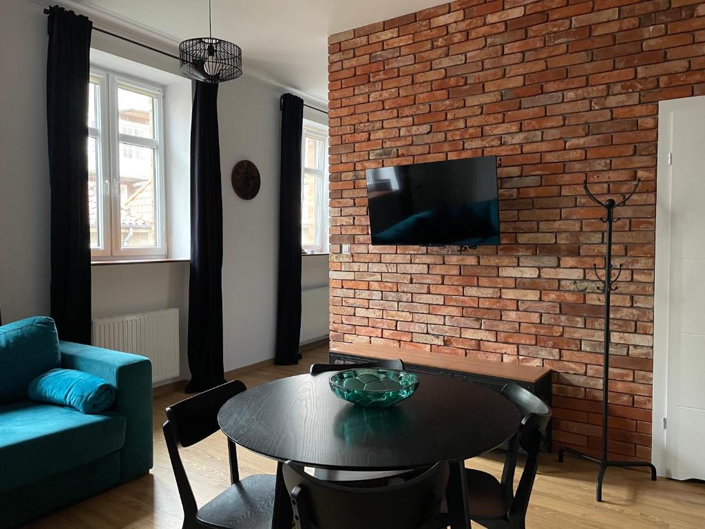 Apartament przy Ścieżce Kościelnej, житло біля вокзалу Ельблонг