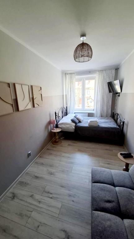Old Town Room Ełk, житло біля вокзалу Елк
