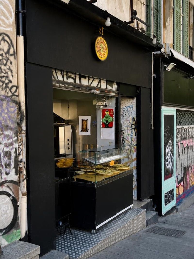 Gioia Pizzeria Cour Julien, okolice dworca Marseille-St-Charles