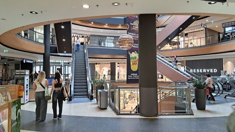 Galeria Metropolia, торговий центр біля вокзалу Гданьск Вжещ