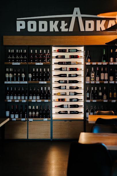 PodKładka RestoBar, біля вокзалу Giżycko