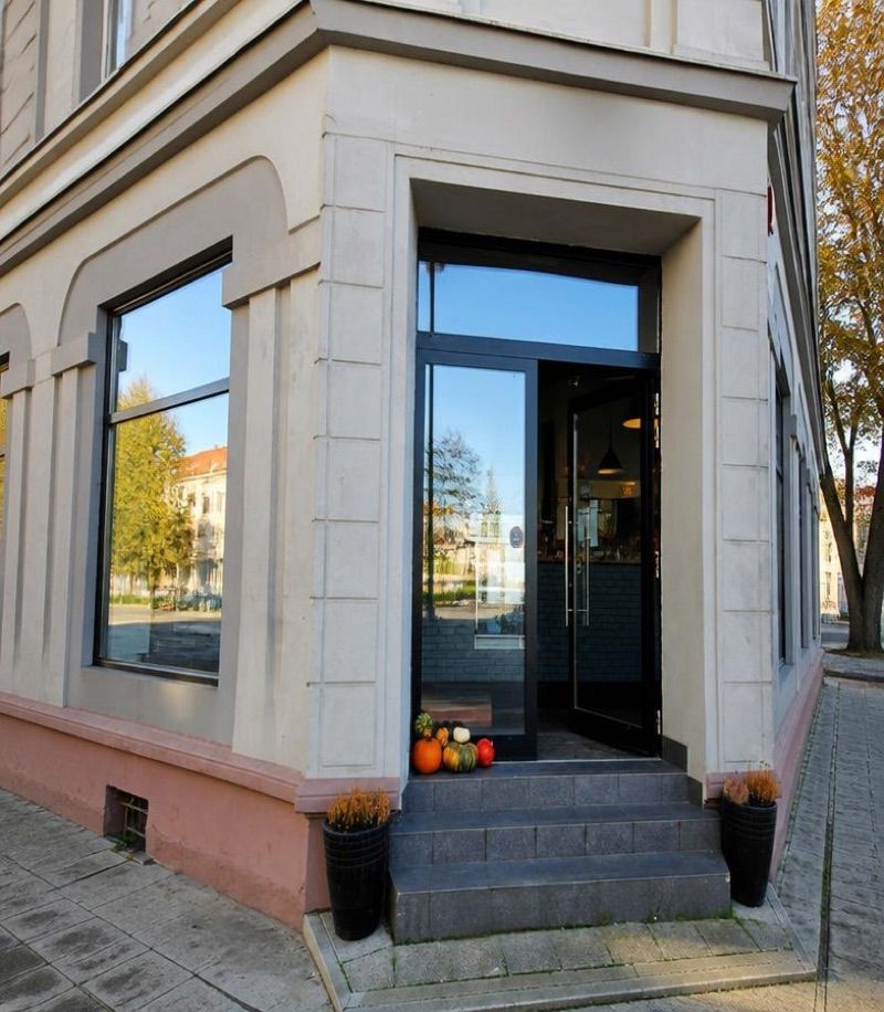 THE COFFEE, біля вокзалу Dworzec Kolejowy Gorzów Główny PKP