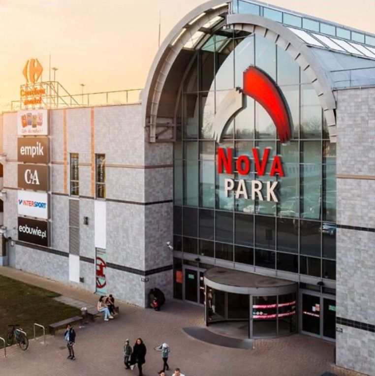 NoVa Park, торговий центр біля вокзалу Гожув Велькопольський
