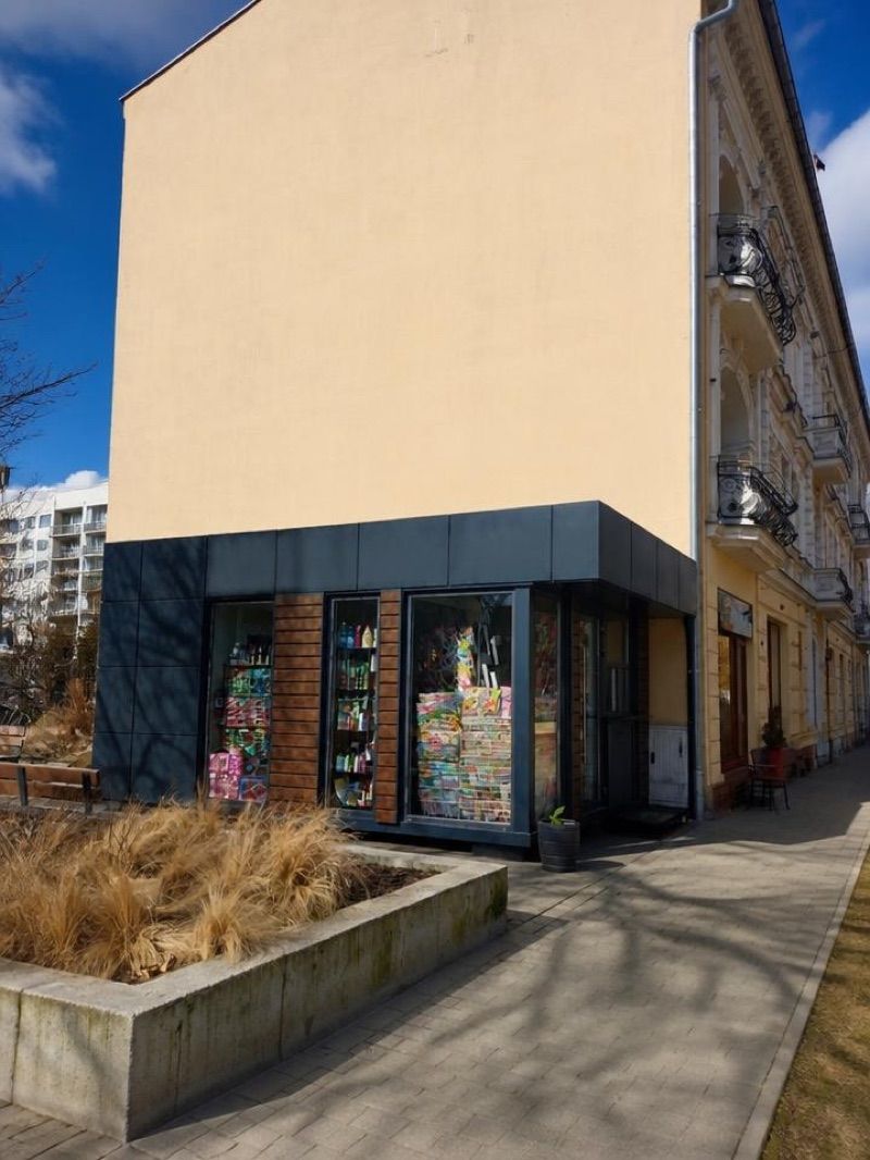 Kiosk na Trakcie Królewskim, sklep przy dworcu Gorzów Wielkopolski Wschodni
