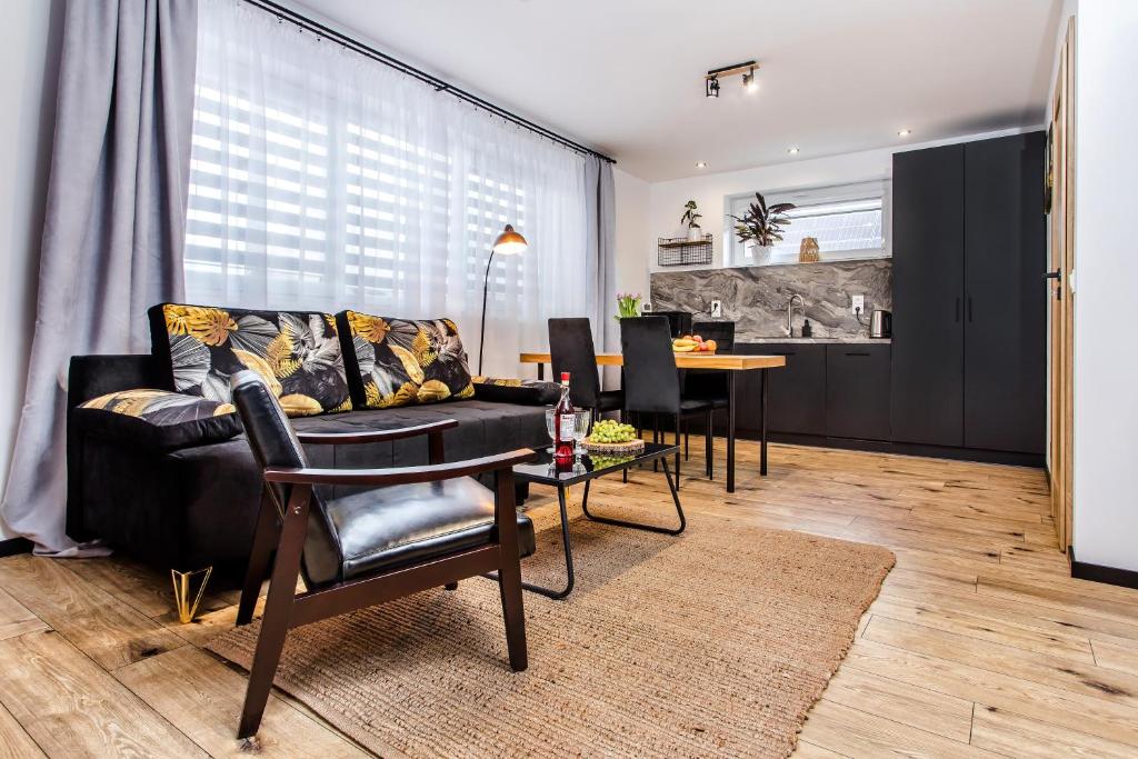 Apartamenty na Wierobieja NOWE, житло біля вокзалу Хайнувка