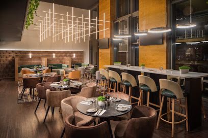Axis Café and Lounge, біля вокзалу Budapest-Nyugati