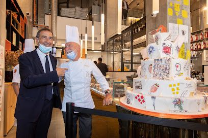 Pasticceria Martesana Mercato Centrale, біля вокзалу Milano Centrale