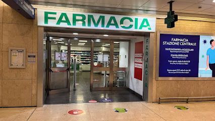 Farmacia Boots Stazione Centrale, магазин біля вокзалу Milano Centrale