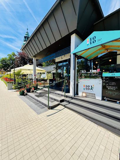 Restauracja Grande Roma - Cieplice, біля вокзалу Jelenia Góra Cieplice
