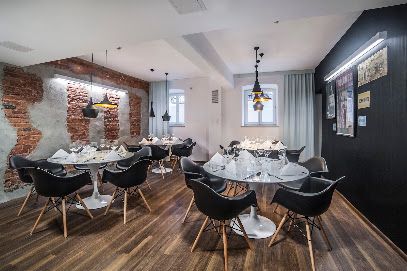 Restauracja "u Kretschmera", біля вокзалу Łódź Kaliska