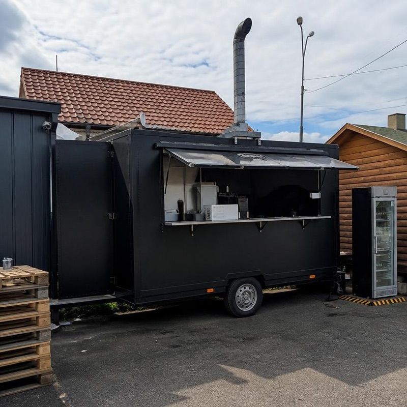 Wypas Burger - foodtruck, біля вокзалу Kalwaria Zebrzydowska