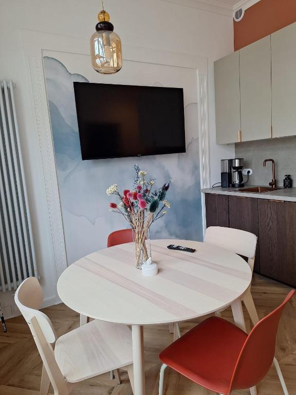 Elegancki apartament przy Rynku, житло біля вокзалу Катовіце