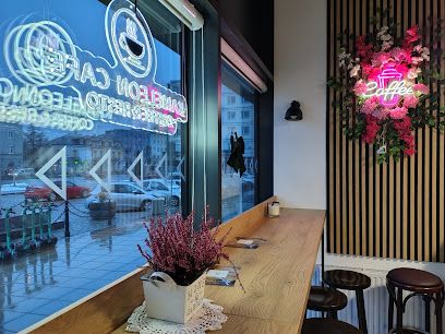 Kawiarnia Kameleoncafe, біля вокзалу Kielce Główne