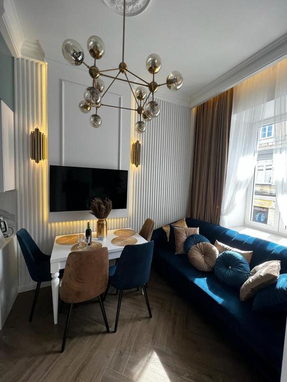 Family & Business Sauna Apartments Sienkiewicza Wesoła No 6 Centrum Downtown - 1 Bedroom with Private Sauna, Parking - NEW!, житло біля вокзалу Кельце Головне