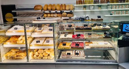 Piekarnia Cukiernia Godyla, біля вокзалу Dworzec Kolejowy Kluczbork