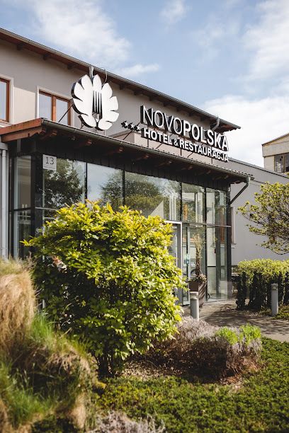 Hotel i Restauracja Novopolska, біля вокзалу Kościan