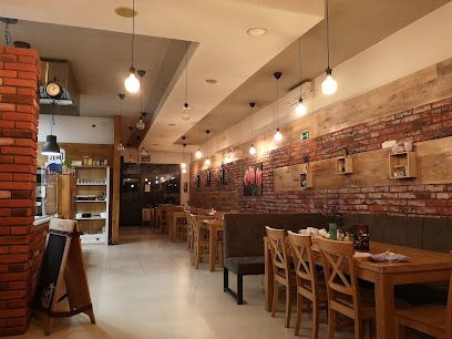 Pizzeria Restauracja Marani, біля вокзалу Krosno