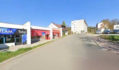 Sklep owocowo - warzywny Spółdzielni Ogrodniczej, магазин біля вокзалу Криніца