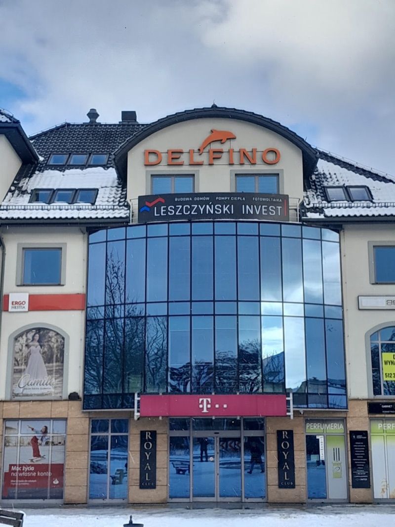 Galeria Delfino, торговий центр біля вокзалу Лемборк