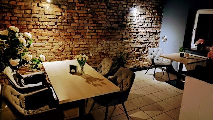 Cateringowe Love Pracownia Rzemieślnicza Restauracja Leszno, біля вокзалу Leszno
