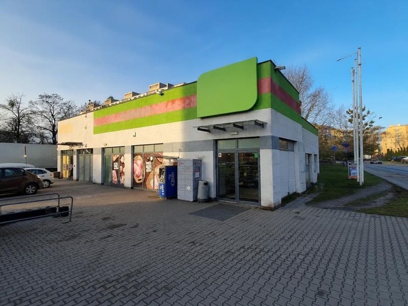 Stokrotka, sklep przy dworcu Łódź Chojny