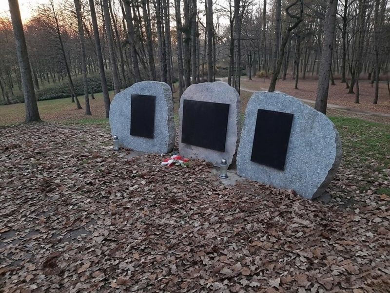 Wzgórze Niepodległości, atrakcja w pobliżu dworca Łódź Kaliska