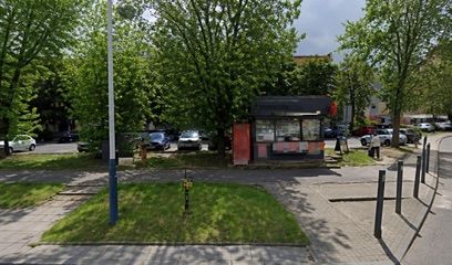 Kiosk, sklep przy dworcu Łódź Kaliska