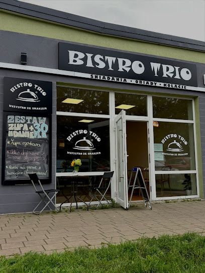 Bistro Trio, біля вокзалу Łódź Widzew