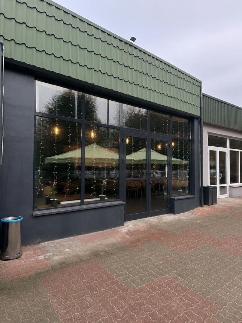 SMAK INDII Restauracja Grill&Kebab, біля вокзалу Łódź Żabieniec