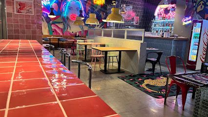 🍔🍕King Burger & Pizza, біля вокзалу Dworzec PKP Mielec