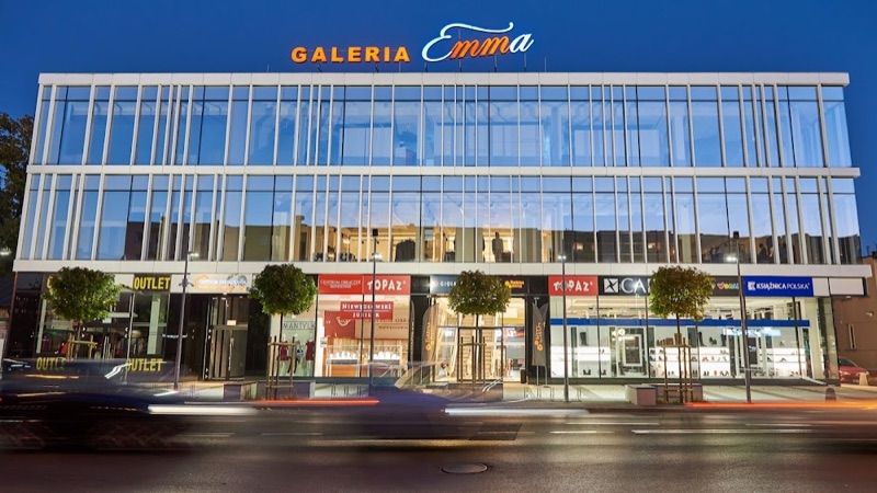 Galeria handlowa "Emma", торговий центр біля вокзалу Миньськ Мазовецький